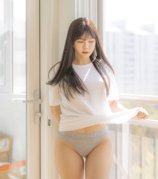美脚丝袜一区二区三区在线观看_免费观看高清版
