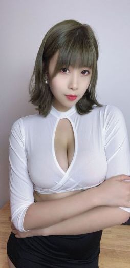 偷偷解开女同桌内裤给我看_手机在线免费观看