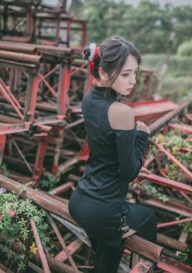 国产黄色三级三级三级视频_BD英语完整版观看