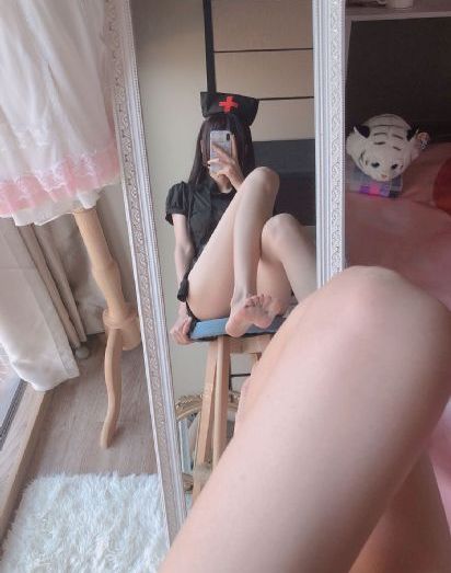 极品粉嫩美女国产在线播放_国产剧免费观看