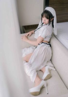 久久青青mm_720迅雷电影在线